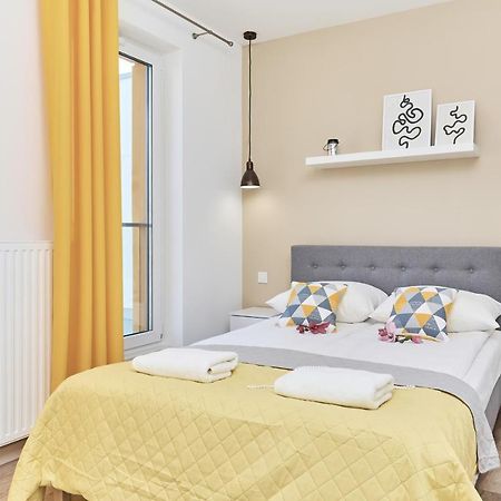 Villa Nova Lux Apartment Wroclaw Kowale By Noclegi Renters Exteriör bild