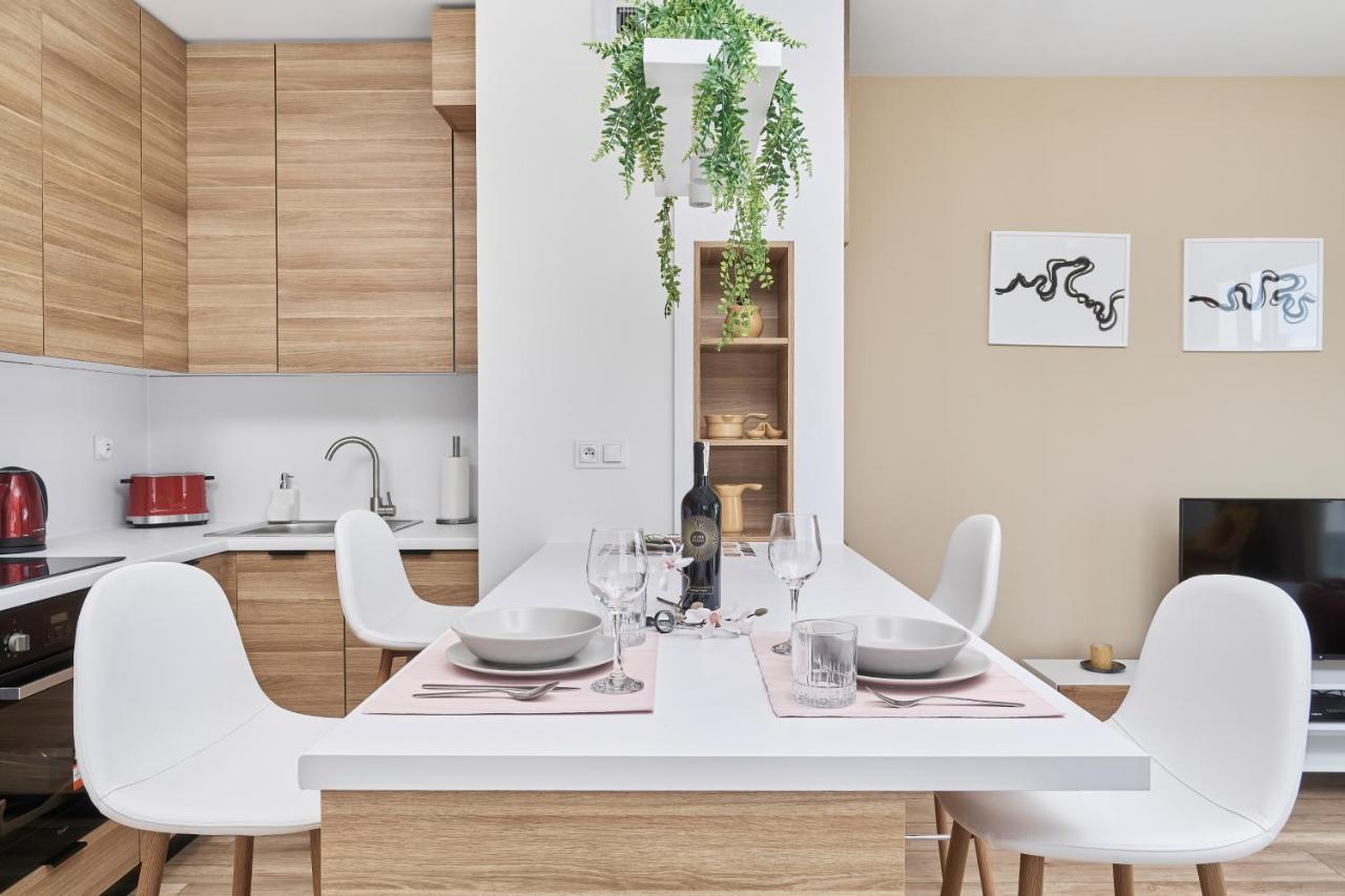 Villa Nova Lux Apartment Wroclaw Kowale By Noclegi Renters Exteriör bild